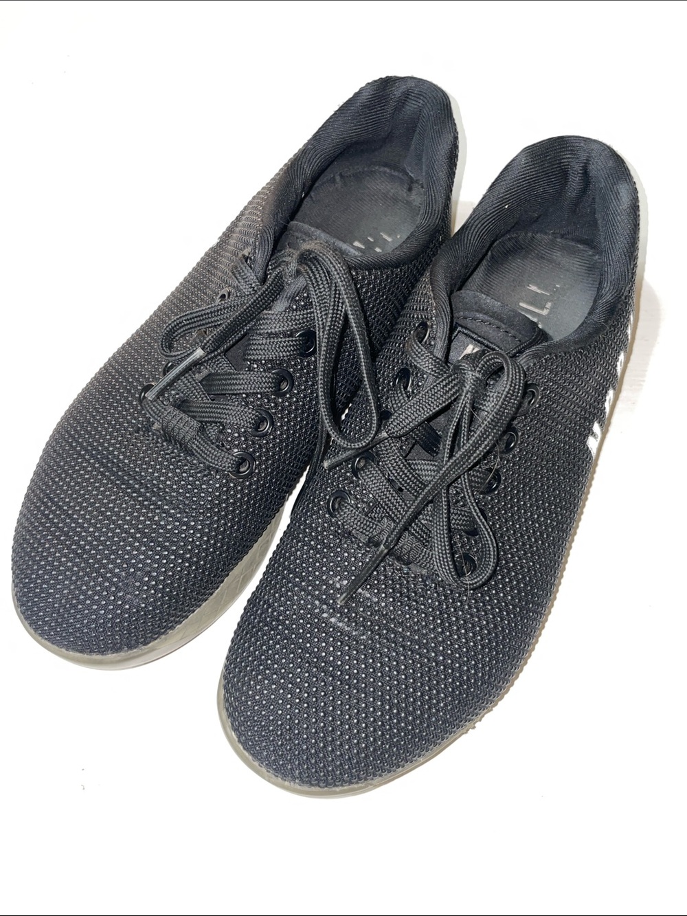 No Bull black shoes men 4.5 women’s 6